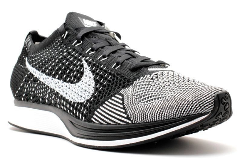 nike flyknit racer 43